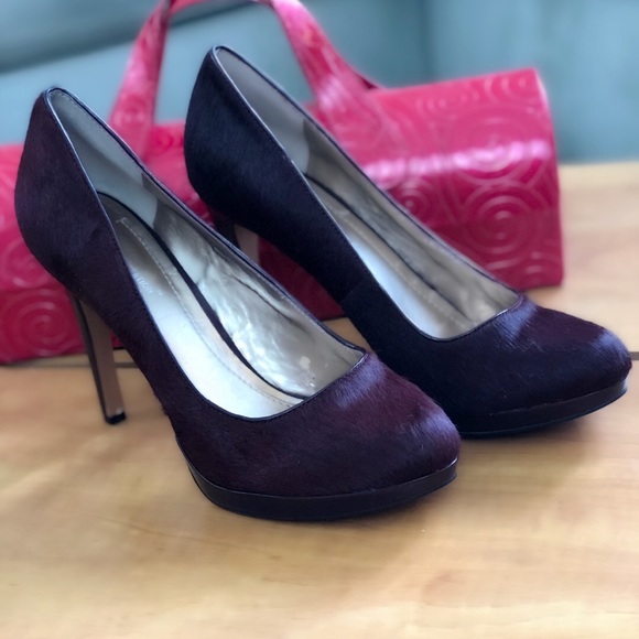 BCBG TINA S2 MERLOT MO HAIR HEELS - Picture 2 of 6